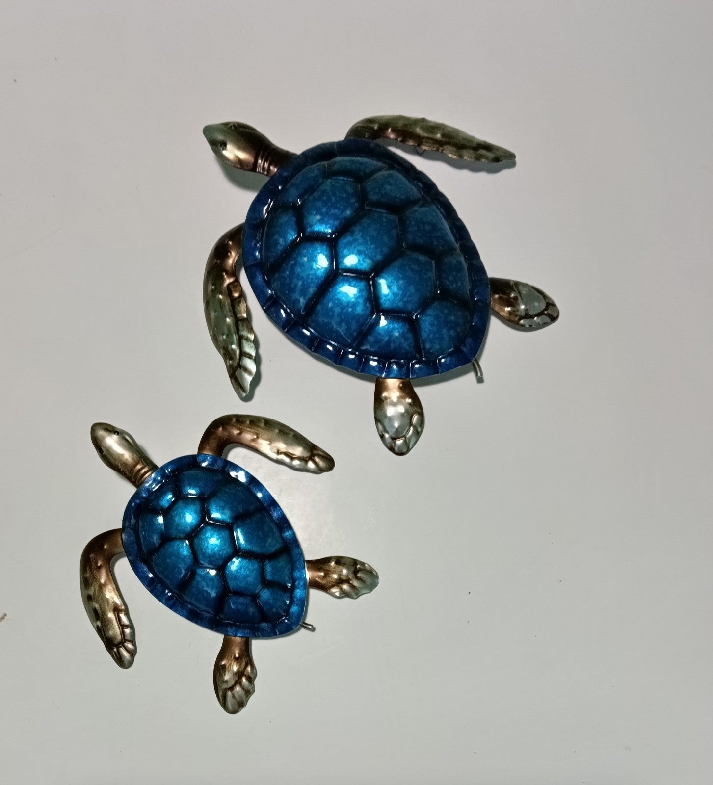 2 Piece Large One 8.5 inches Smaller One 6.5 inchesSet Metal Turtles Wall Mount 